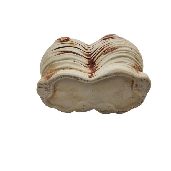 Vintage comical clay pottery lion and cow succulant planter. - Picture 4 of 4